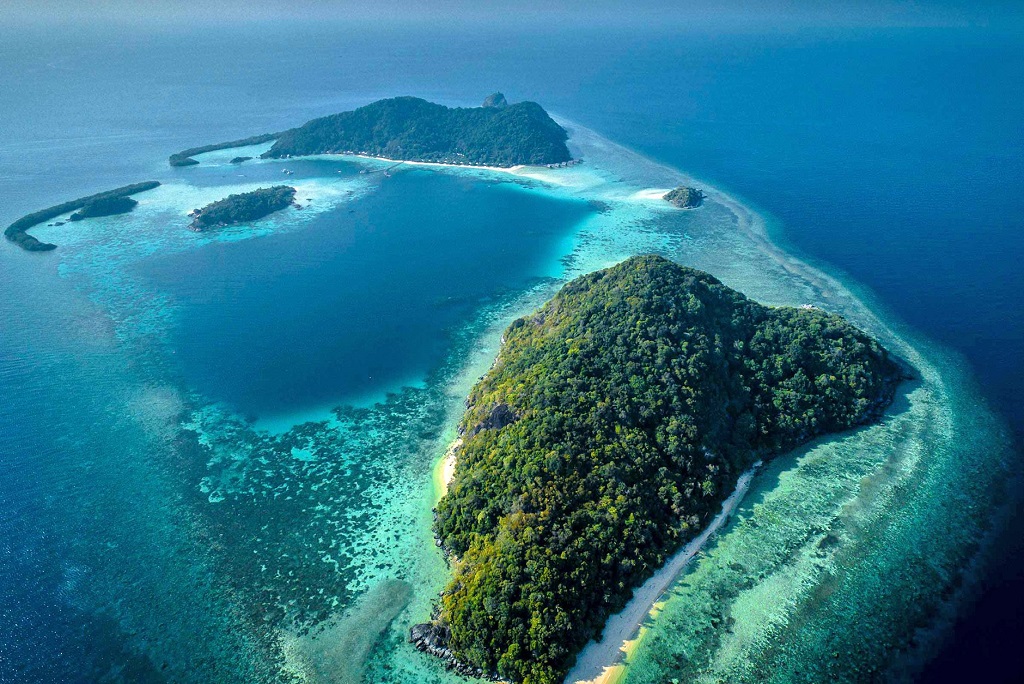 Select: Singapore & Bawah Reserve — 6