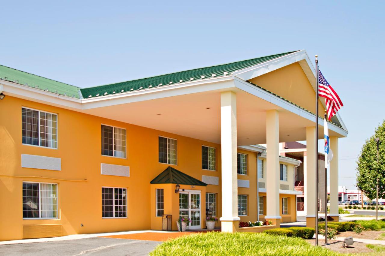 Baymont by Wyndham Harrisburg