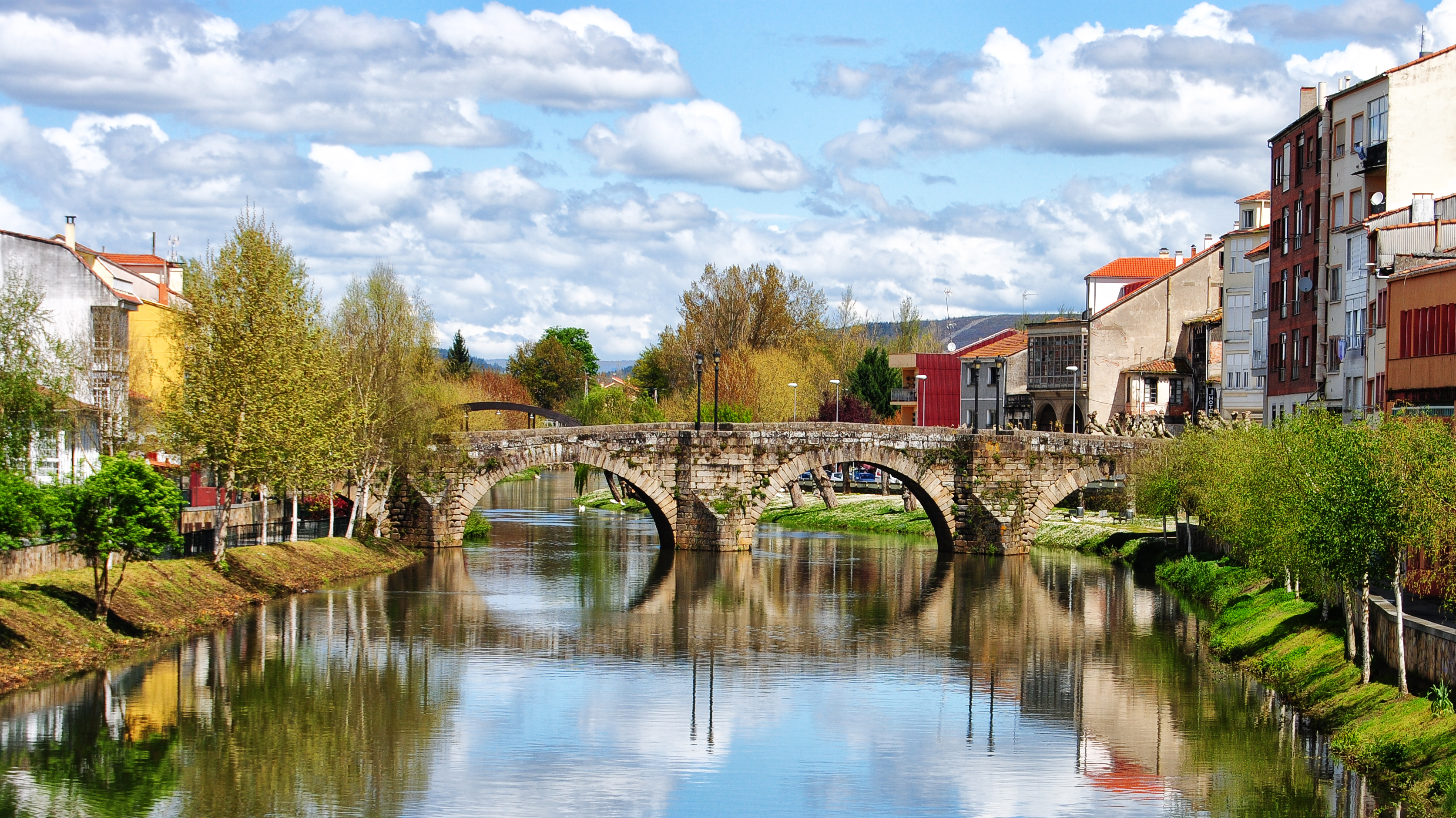 Borderlands: Northern Portugal and Galicia