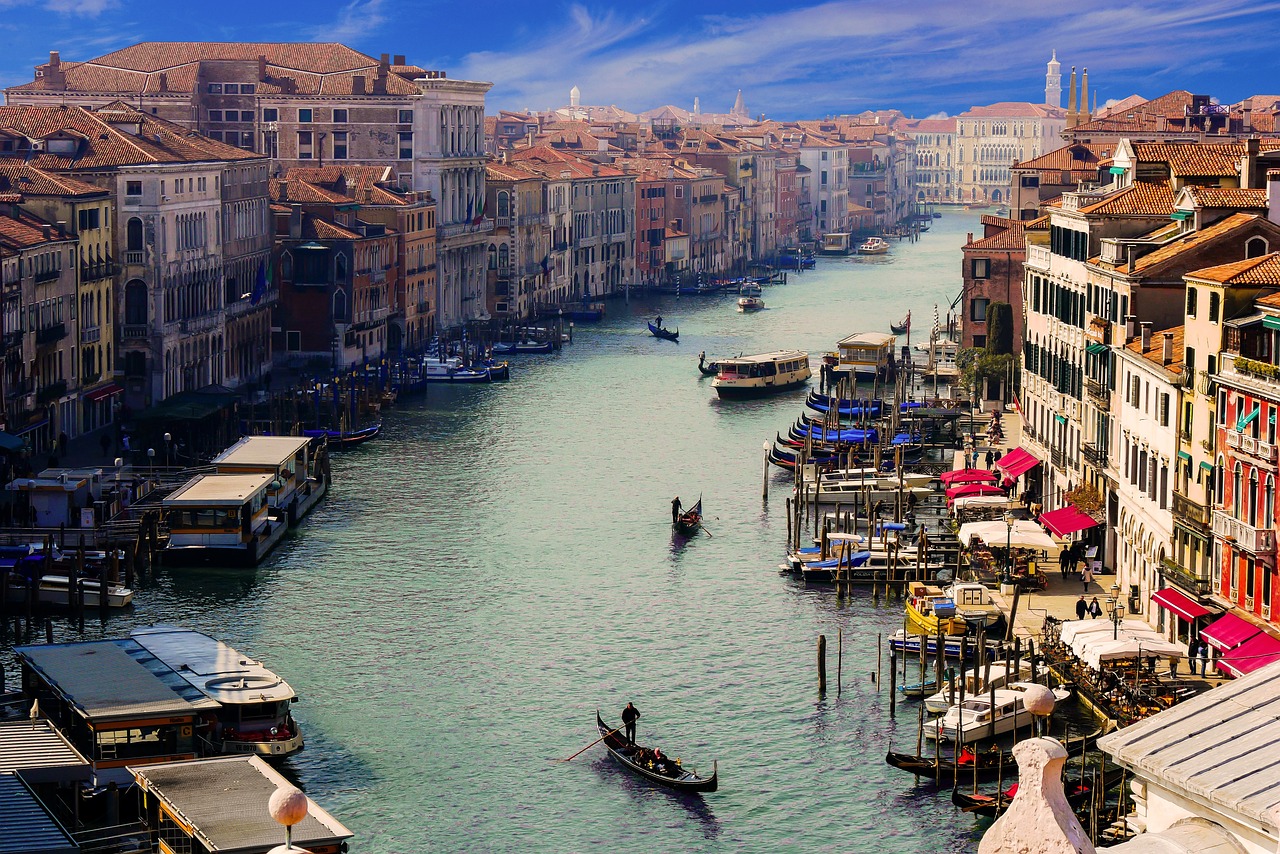 Indulgence - Sicily Classic: from Palermo to Etna, Heritage, sea and gastronomy