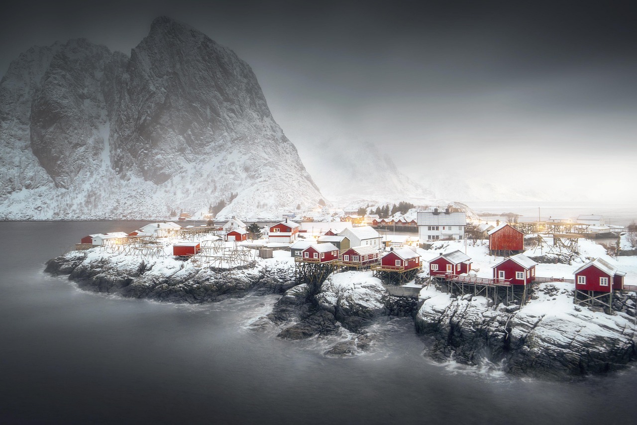 FIORDI NORVEGESI E LOFOTEN