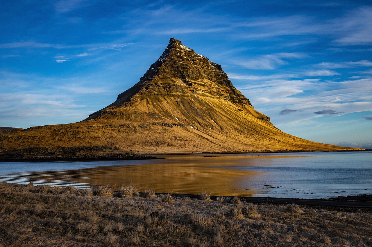 Iceland: the southwest of the land of ice