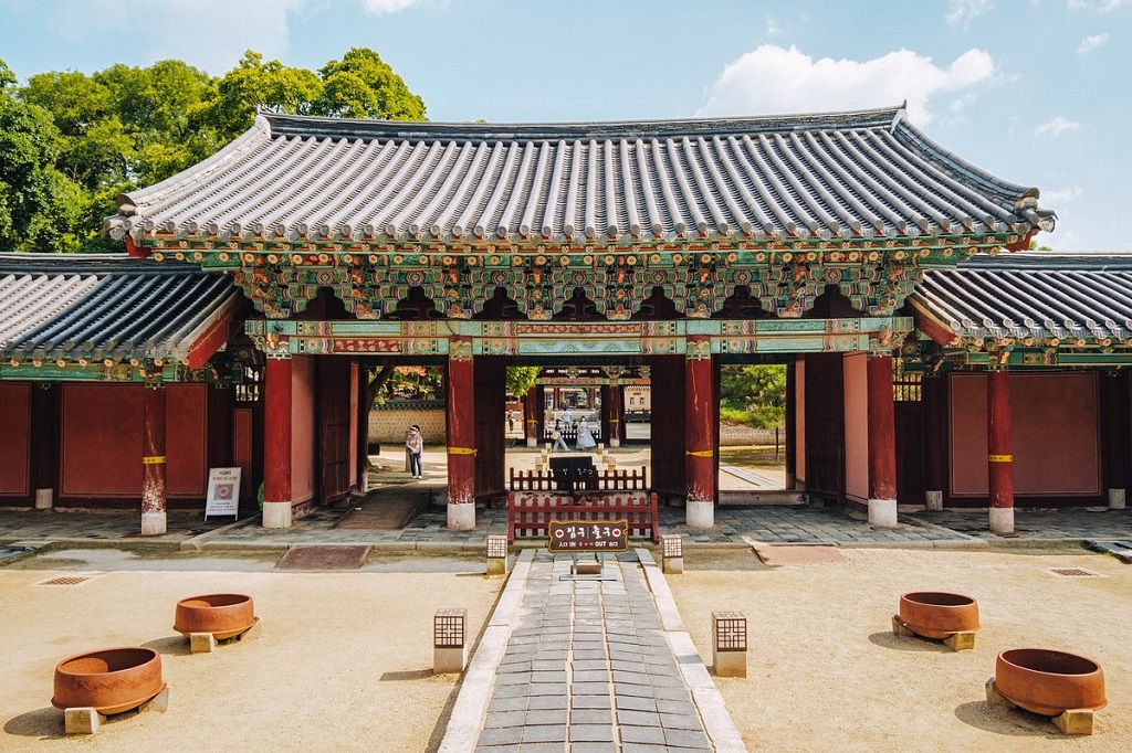 Korea free & easy