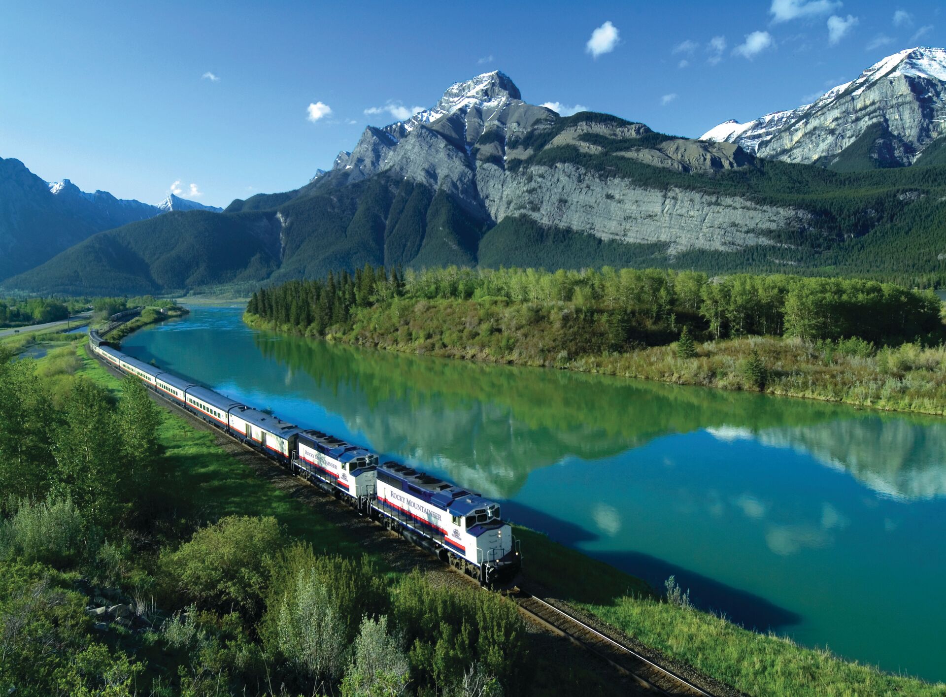 ROCKY MOUNTAINEER - RAINFOREST TO GOLDRUSH from Jasper to Vancouver - 2 nights