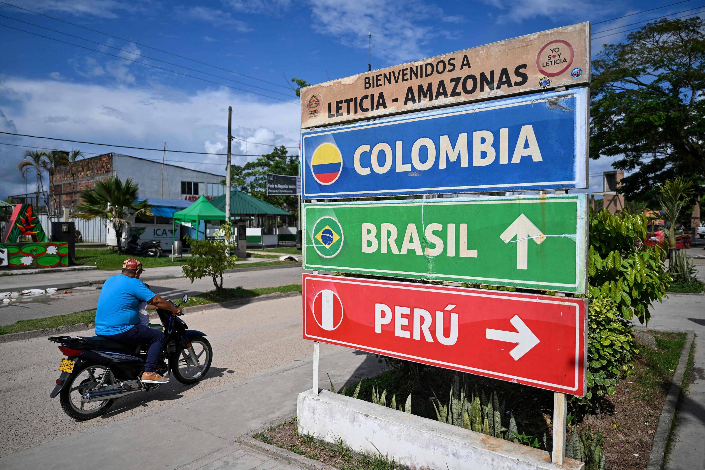Colombia: between the Amazon, coffee, and the sea