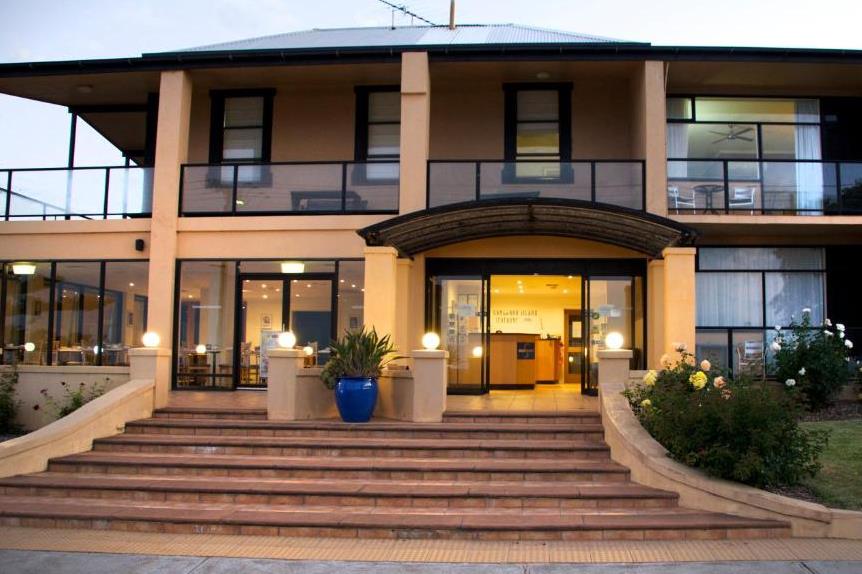 Kangaroo Island Seafront Hotel