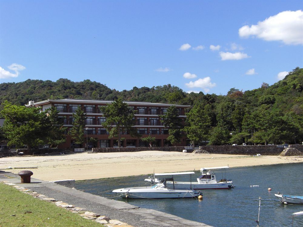 Miyajima Seaside Hotel