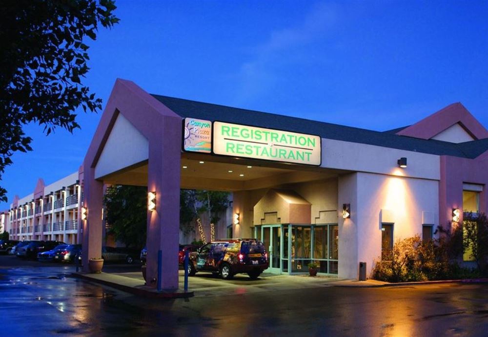 Grand Canyon Plaza Hotel