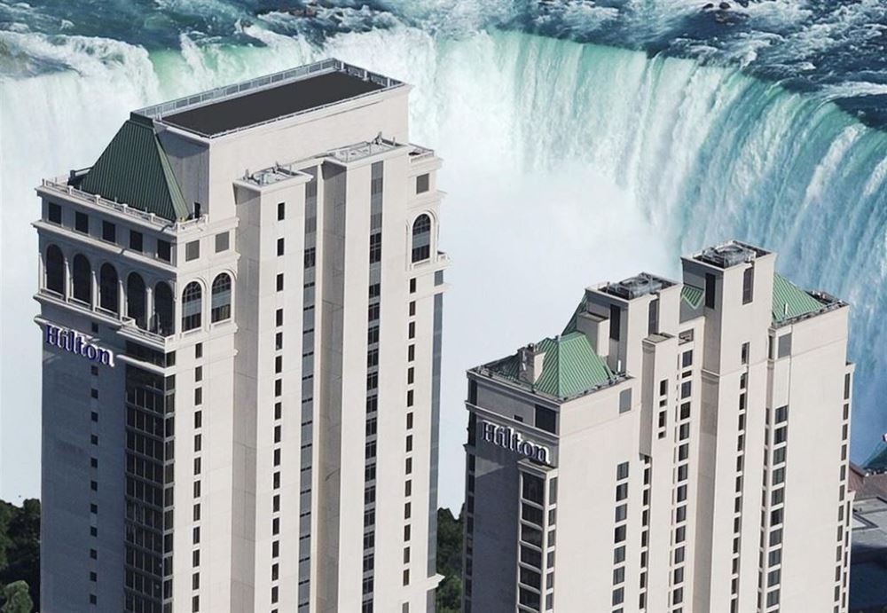 Hilton Hotel & Suites Niagara Falls / Fallsview