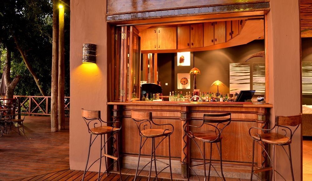 PARCO CHOBE, CASCATE VITTORIA & BAZARUTO