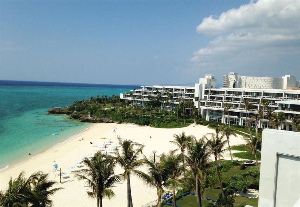 The Moon Beach Museum Resort