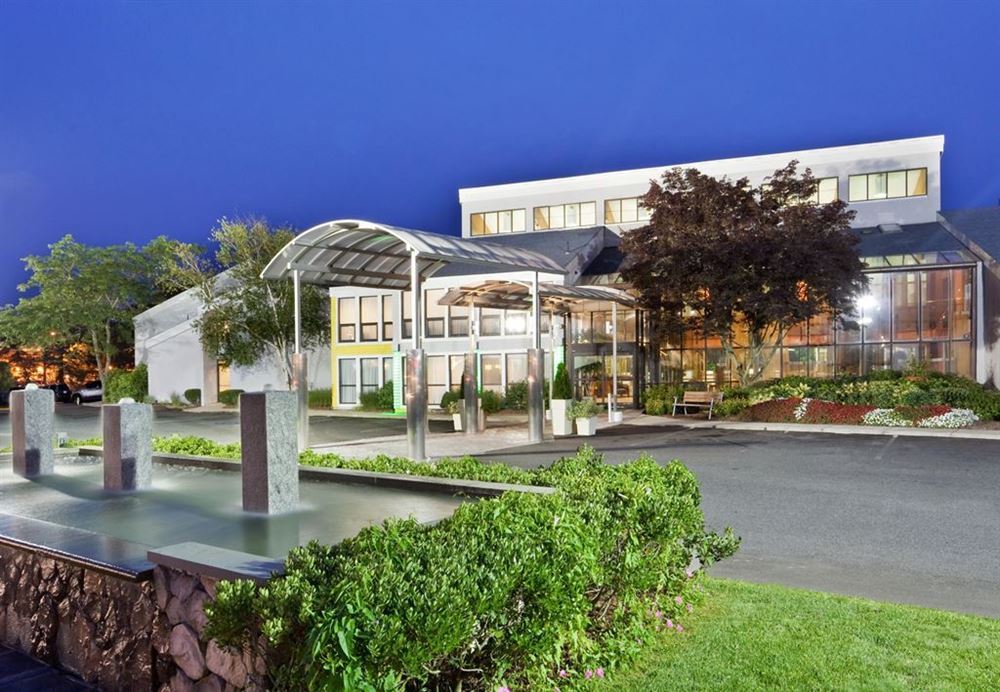 Holiday Inn Cape Cod - Hyannis