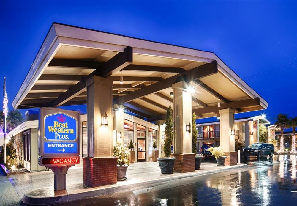 Best Western Plus Humboldt Bay Inn