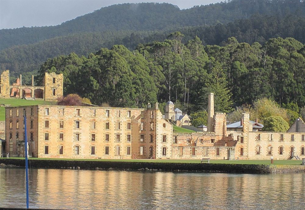 Drive Tasmania East Coast