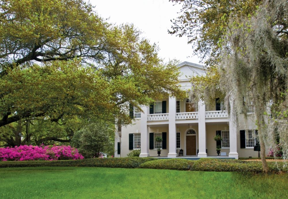 Monmouth Historic Inn