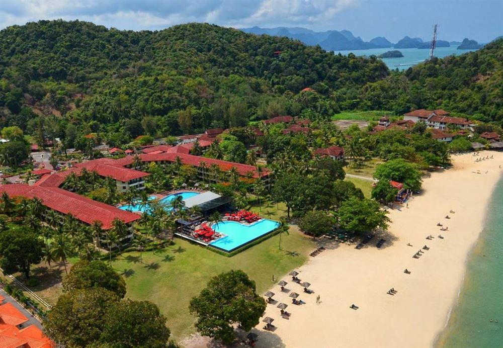Holiday Villa Resort & Spa