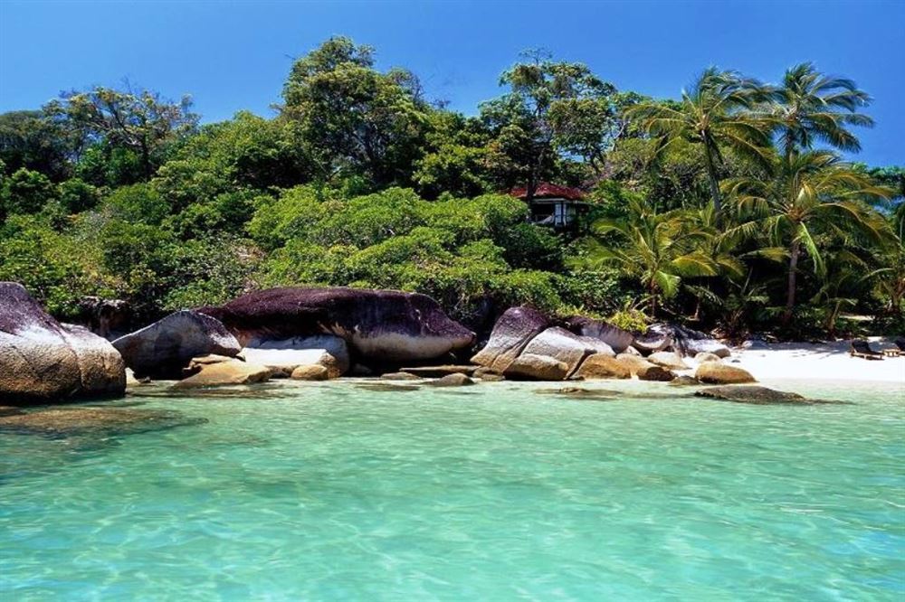 Coral Sea Safari - 7 nights / 6 dive day