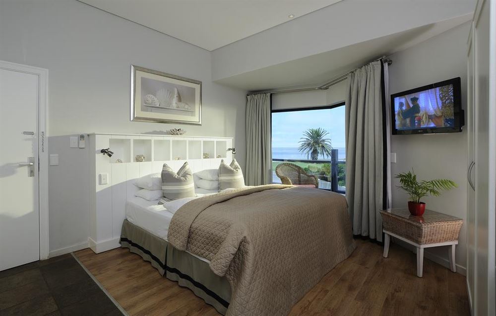 Namibia: Deserts and rivers