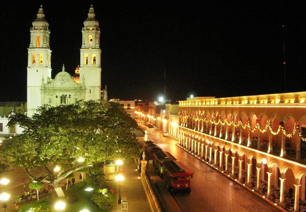Plaza Campeche