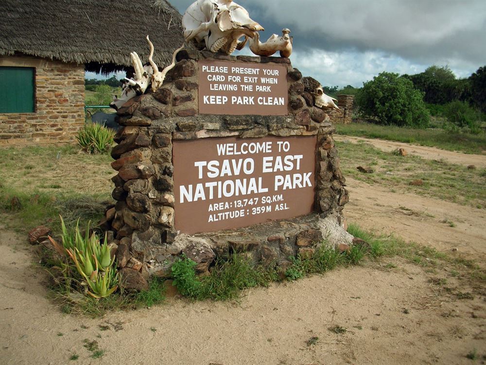 COMPLETE TSAVO NATIONAL PARK