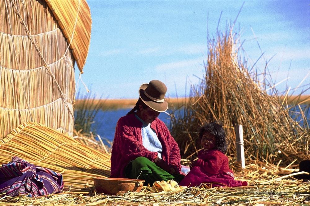 Lake Titicaca: Taquile and Uros Islands 2 Days / 1 Night