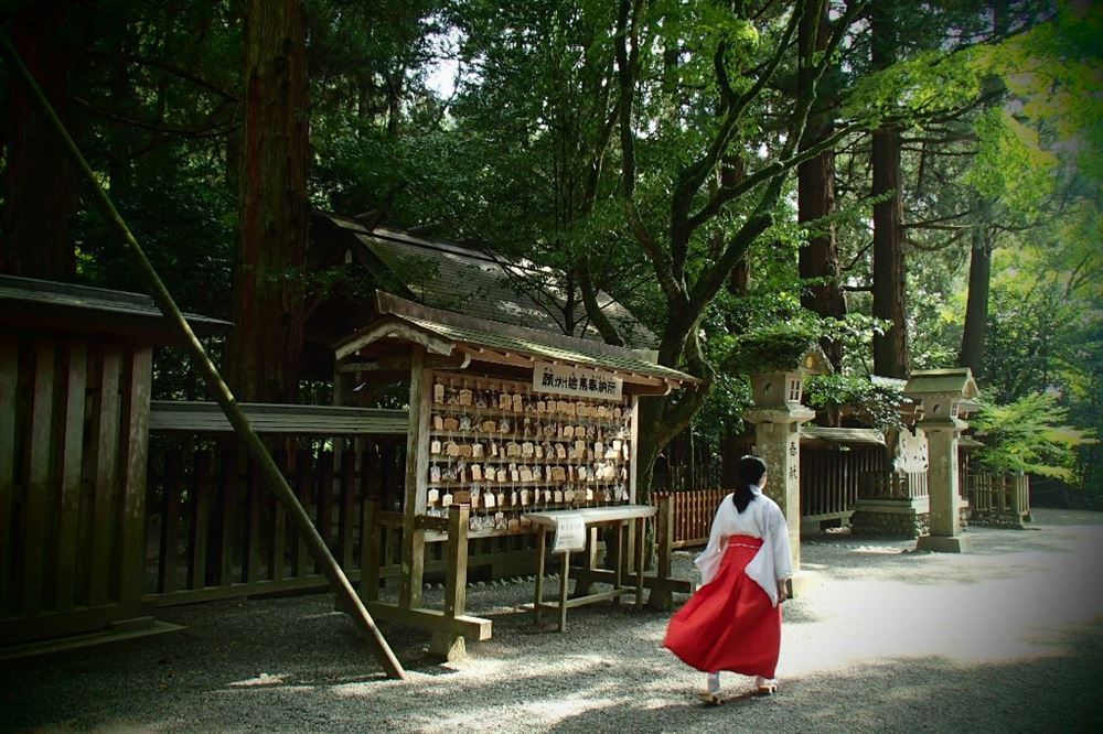 Kyushu: cuisine, volcanoes, and onsens