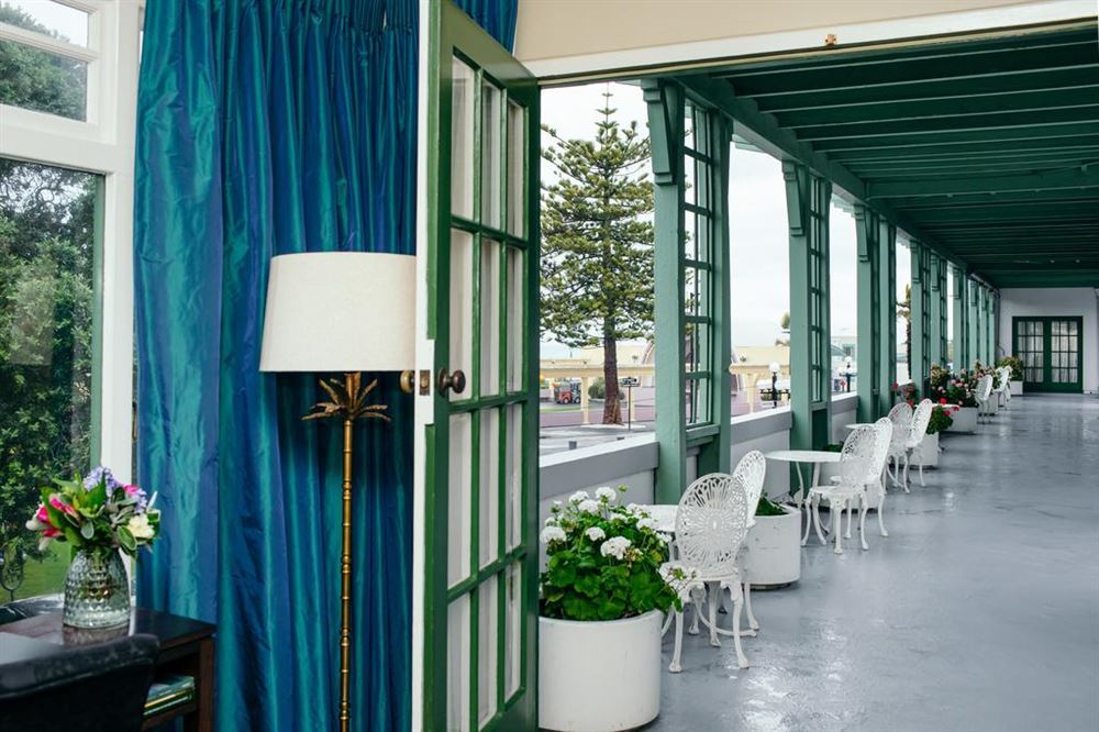 Masonic Art Deco Hotel