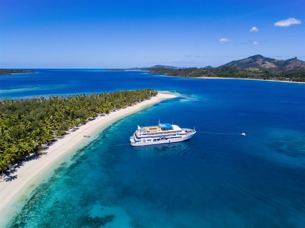 Blue Lagoon Cruise: Explorer Cruise 4d/3n - Friday