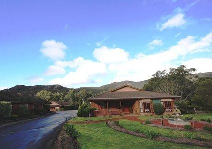 2 Days from Melbourne to Adelaide - via Great Ocean Road and Grampians